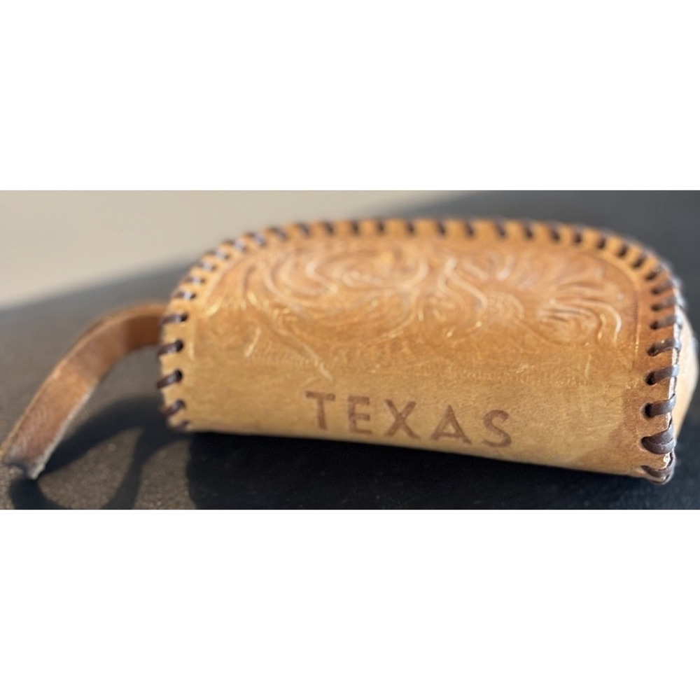 Vintage Hand Tooled Leather Zipper Coin Purse 4"x2.25" Texas Souvenir Brown